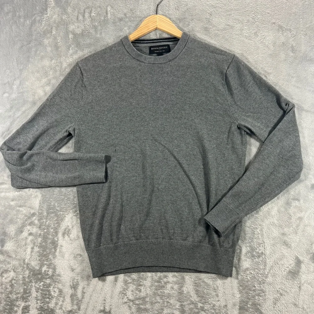 BANANA REPUBLIC Crewneck Sweater Mens XS‎ Grey Silk Cashmere Blend 710045-02